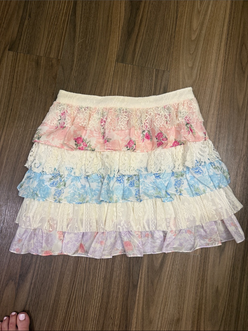 LSF Tiered Floral Lace Mini Skirt in Pastel Multi